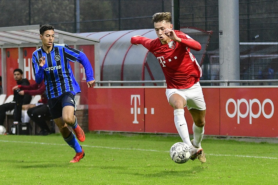 20211120 FCUO18 AJXO18 014