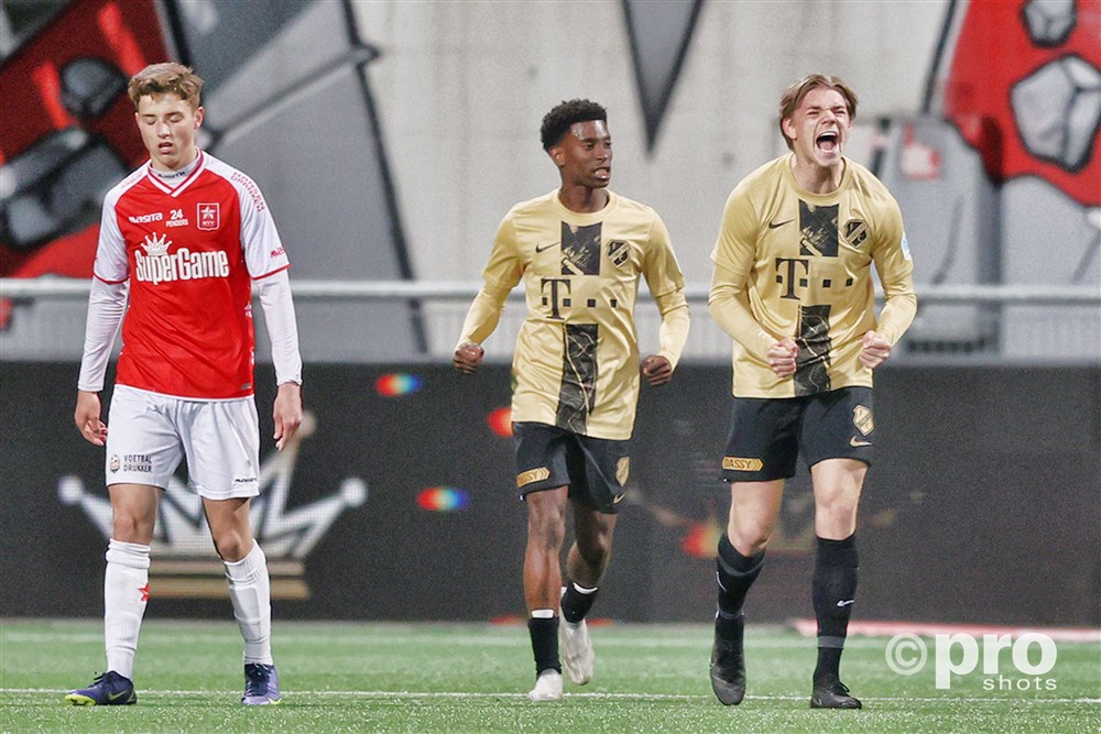 Jong FC Utrecht op karakter voorbij MVV
