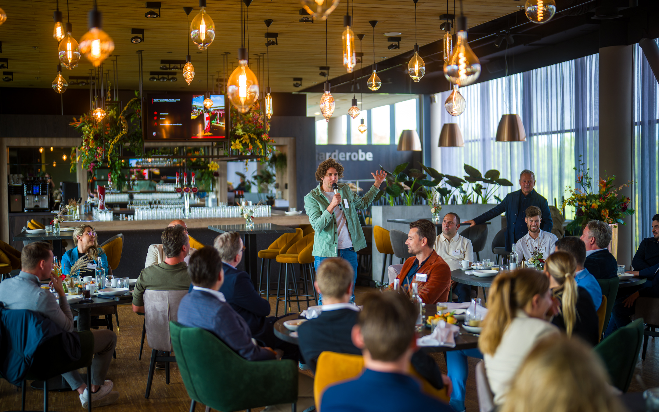 230919 125457 FCUBNLL 2048Px