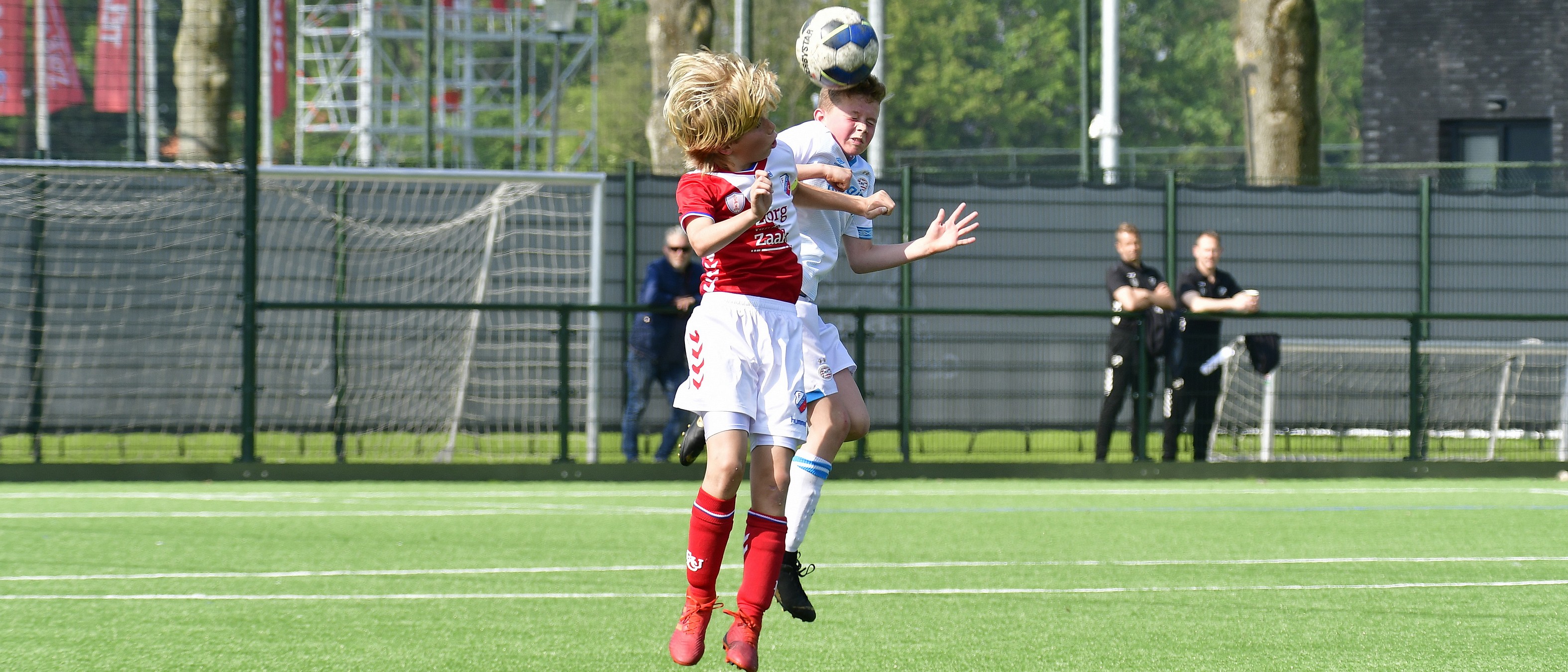 FC Utrecht O12 sluit competitie in stijl af