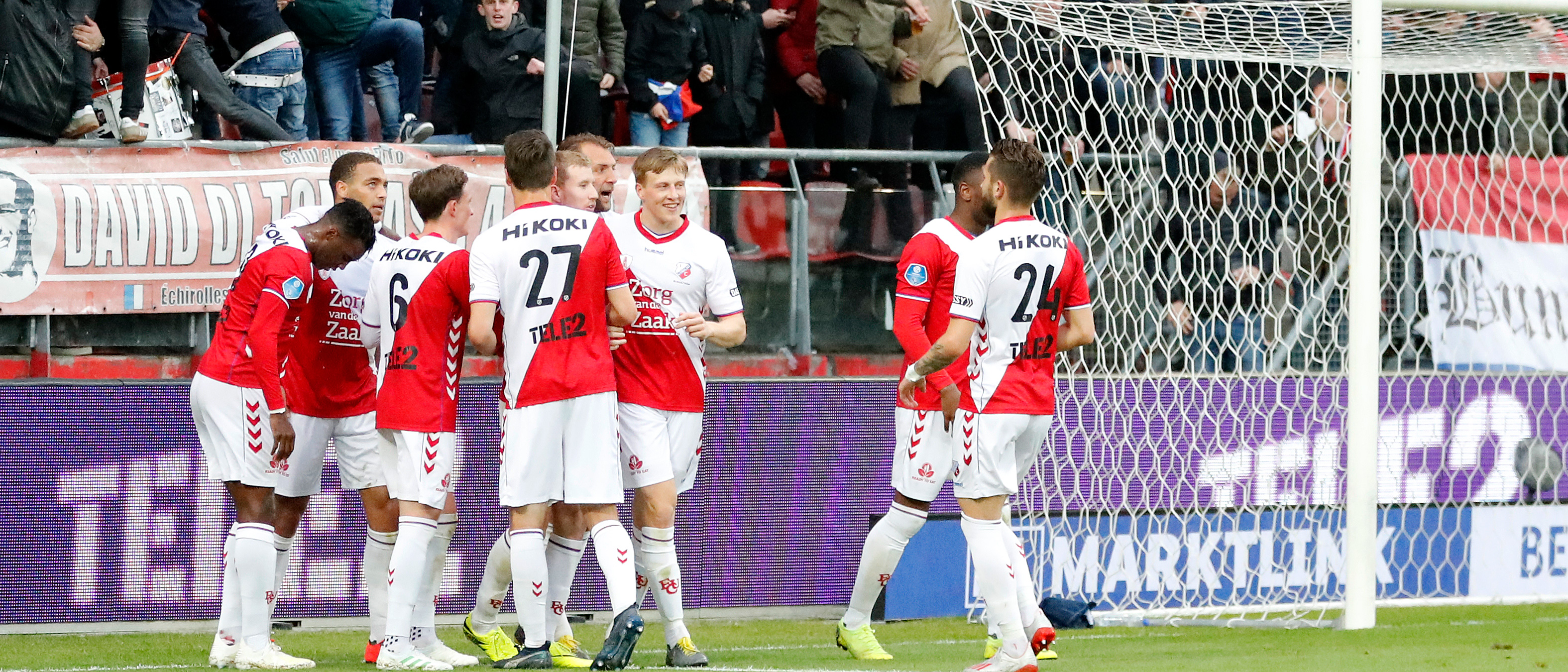 T-Mobile vervangt Tele2 op shirts FC Utrecht