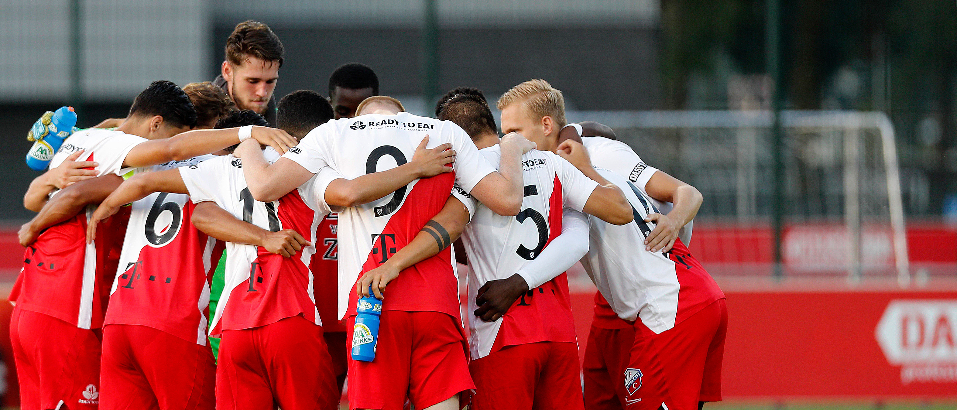 Jong FC Utrecht op bezoek bij florerend NEC