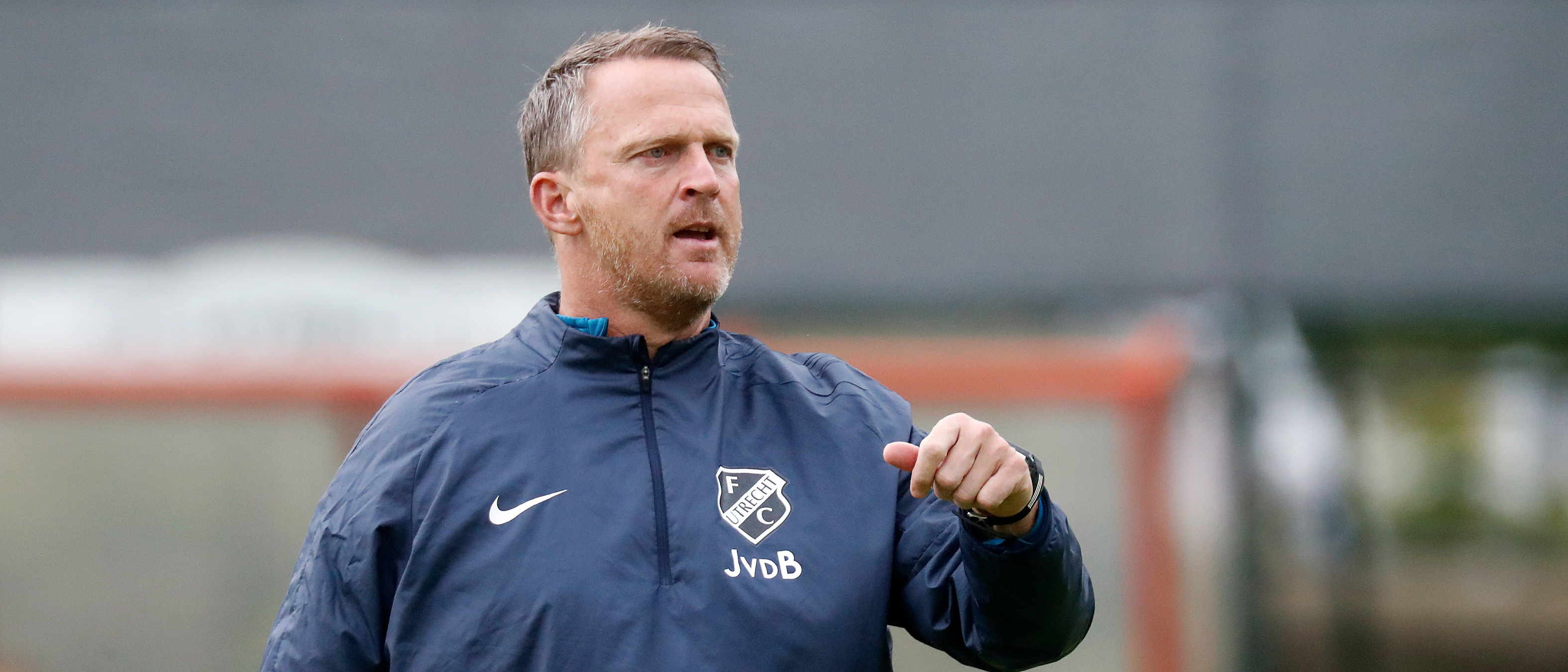 Van den Brom: 'Smachten naar een lekkere overwinning'