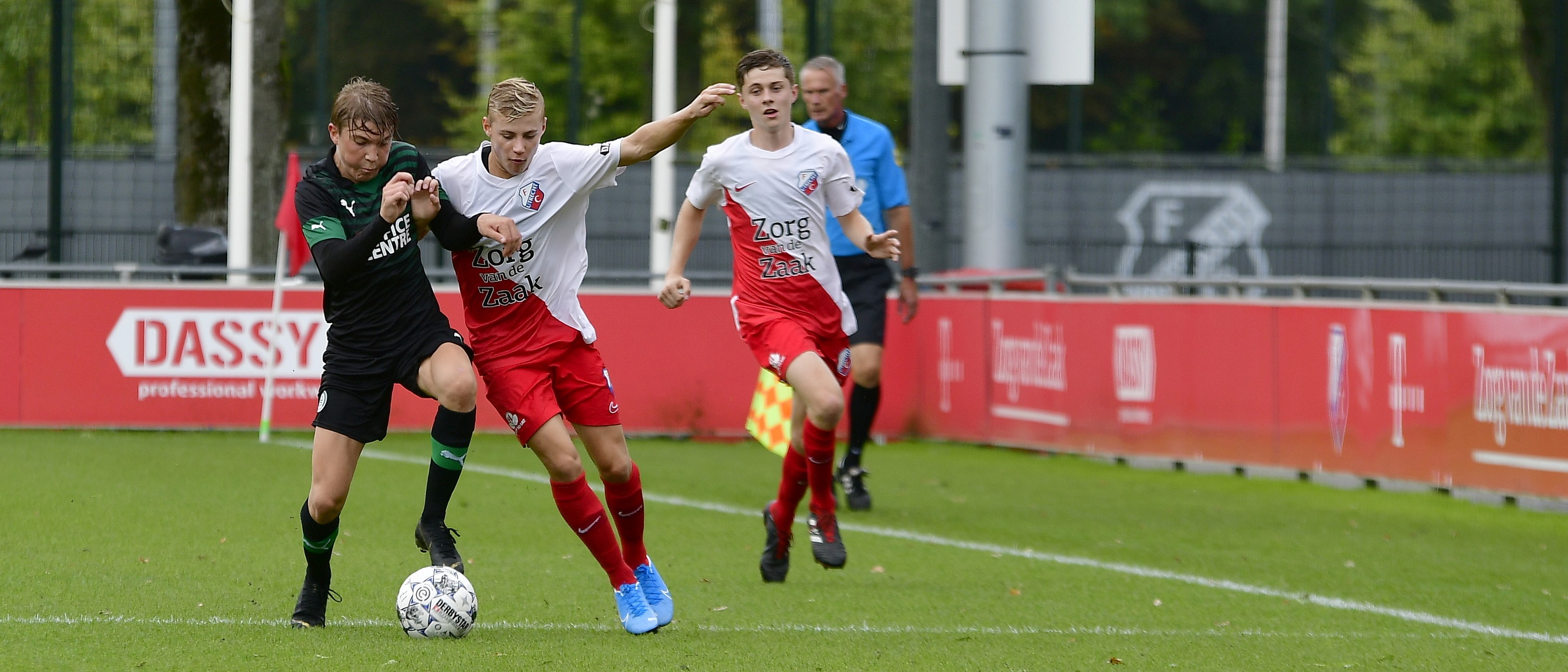 FC Utrecht O17 niet helemaal op scherp