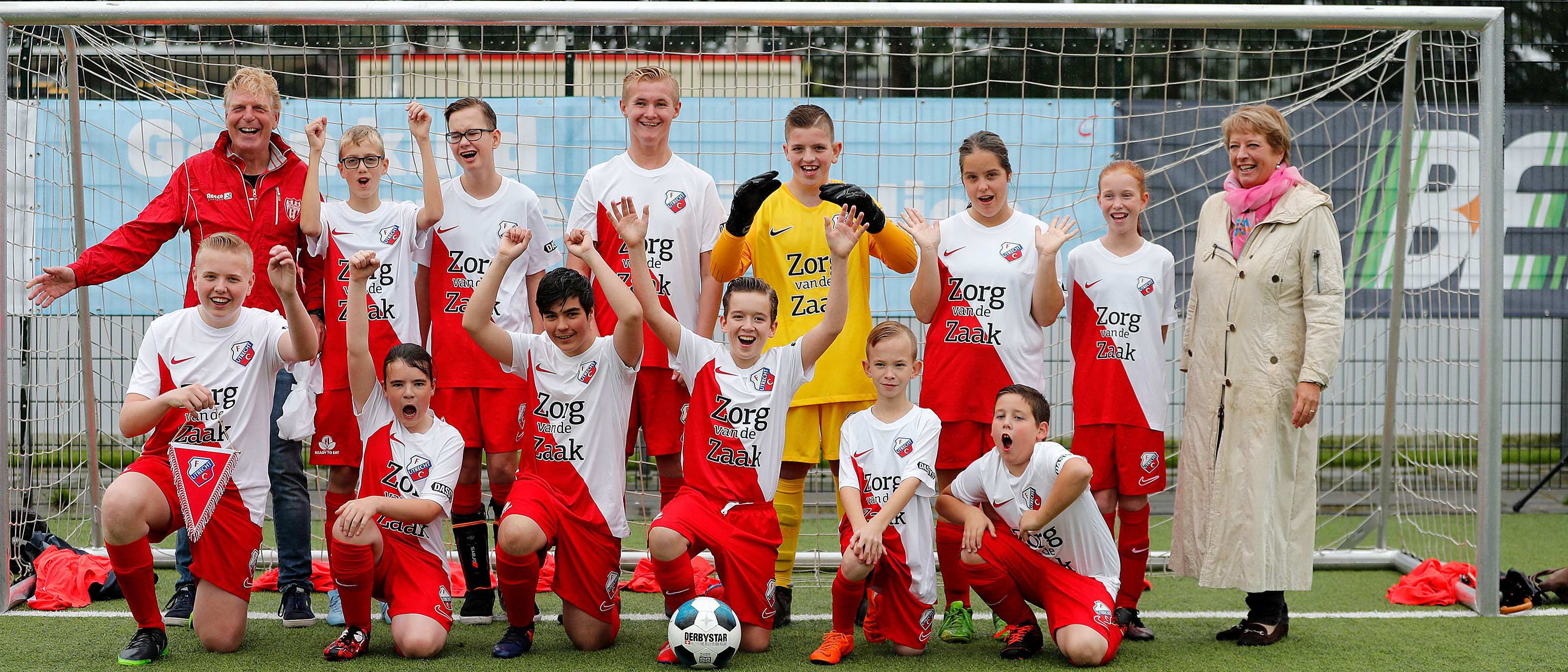 Bijzonder FC Utrecht trapt af