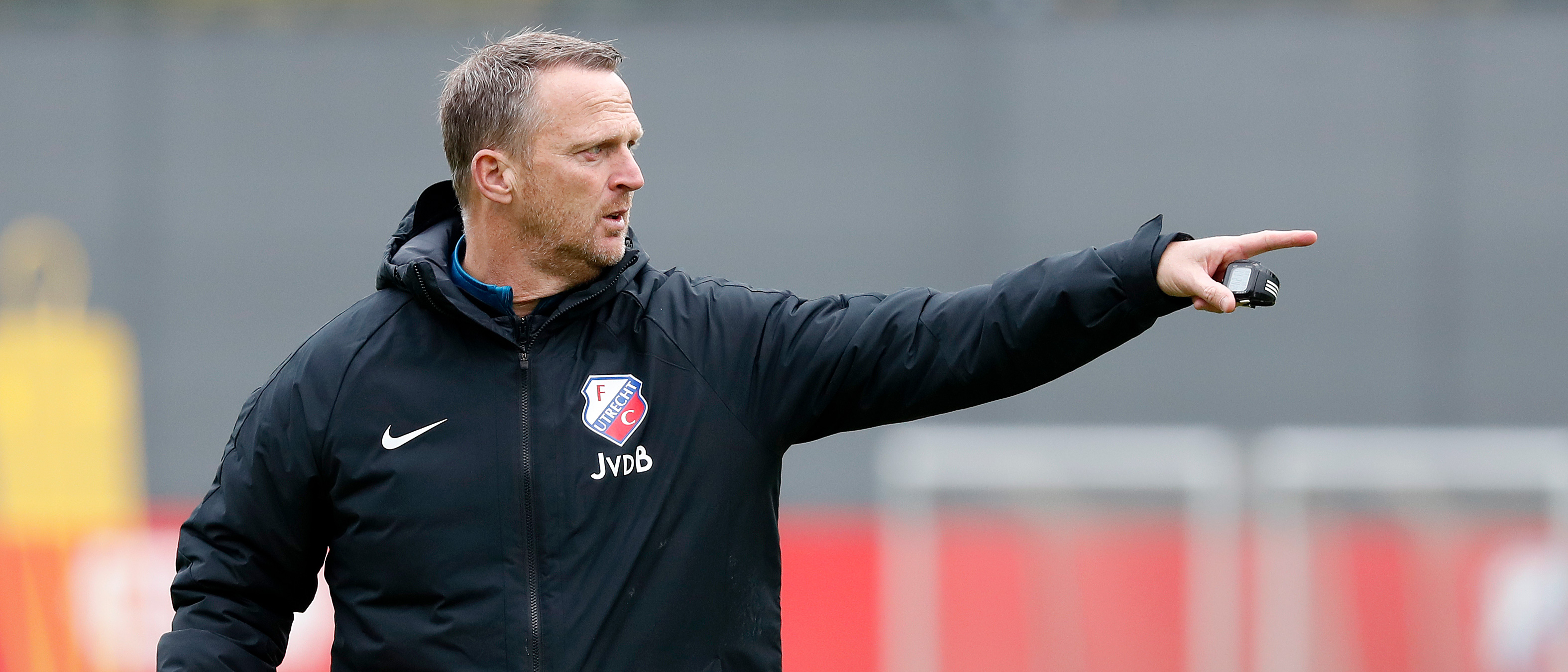 Van den Brom: 'Ruimte voor spelers Jong FC Utrecht'