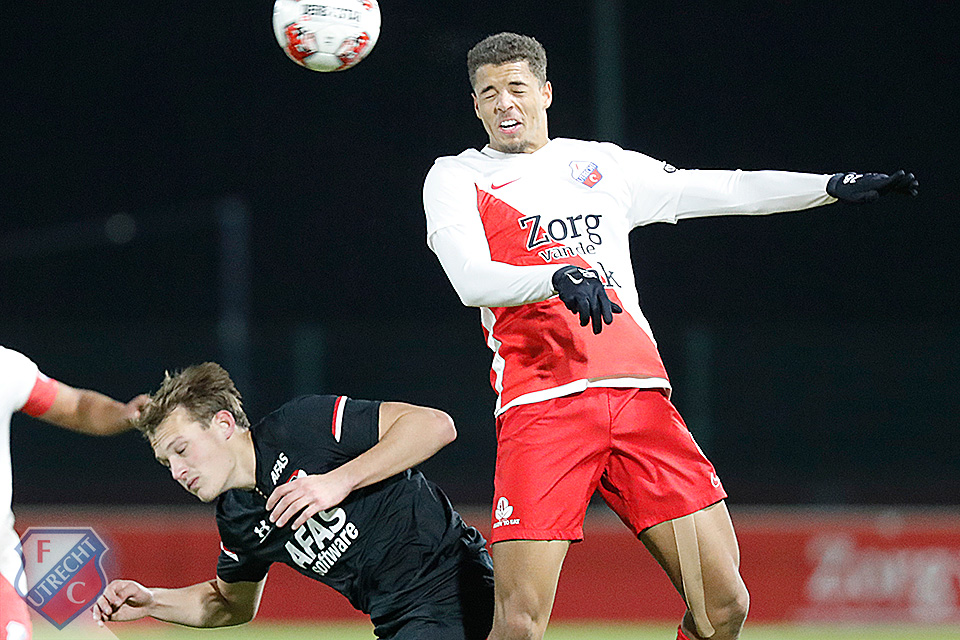 20191122 JFCUJAZ 6871