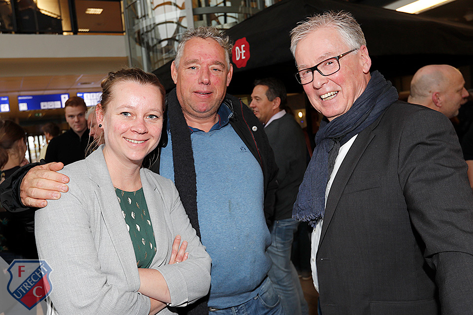 20191125 WKZ Skybox Opening 8498