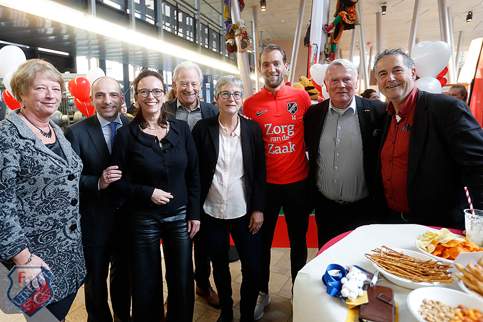 20191125 WKZ Skybox Opening 8429