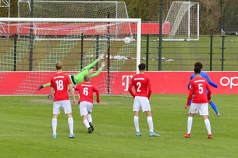 20220402 FCUO17 AJAXO17 017