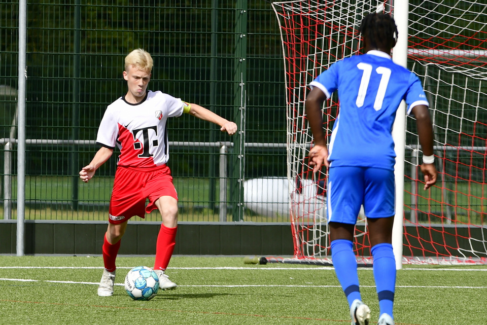 20220910 FCUO15 AZO15 012