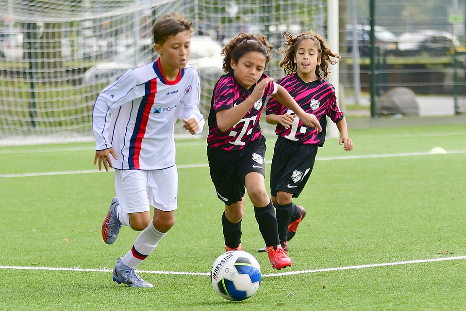 20220910 FCUO10 WORMO10 011