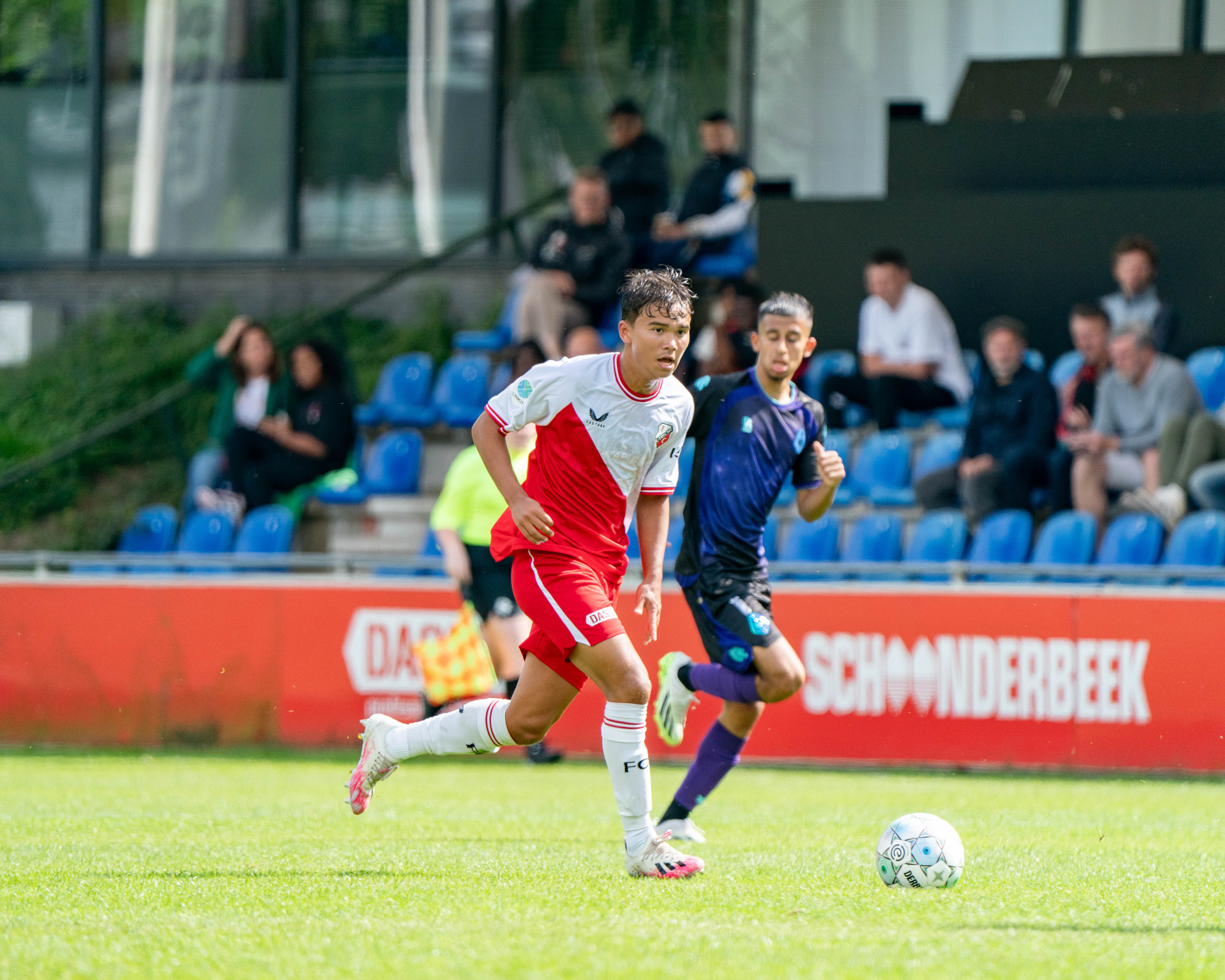 Mees Eppink en Noë Misumi naar Italië met Oranje Onder 18