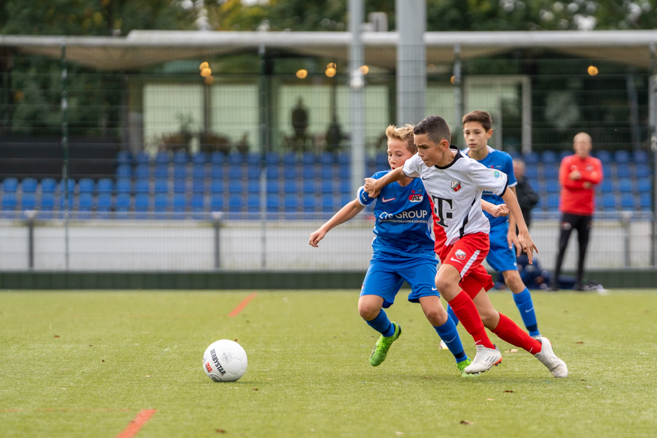 F.C. Utrecht JO13 Vs Vv AZ JO13 13