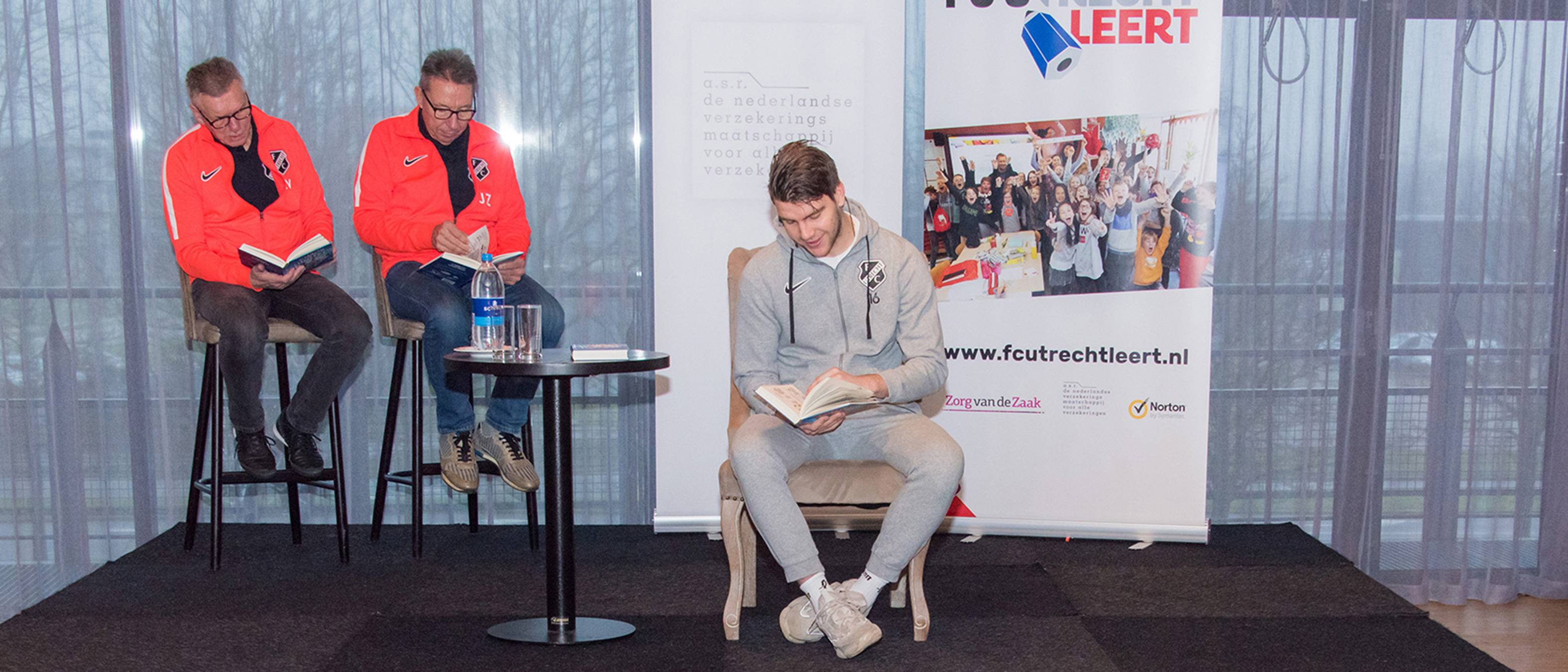 Aandachtig luisteren naar Maarten Paes