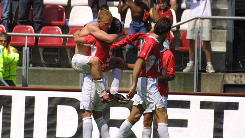 THROWBACK | Winst door late treffer DIRK KUYT!
