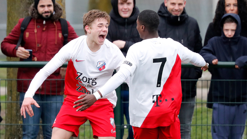 JEUGD | FC&nbsp;Utrecht O17 verslaat Ajax O17! 