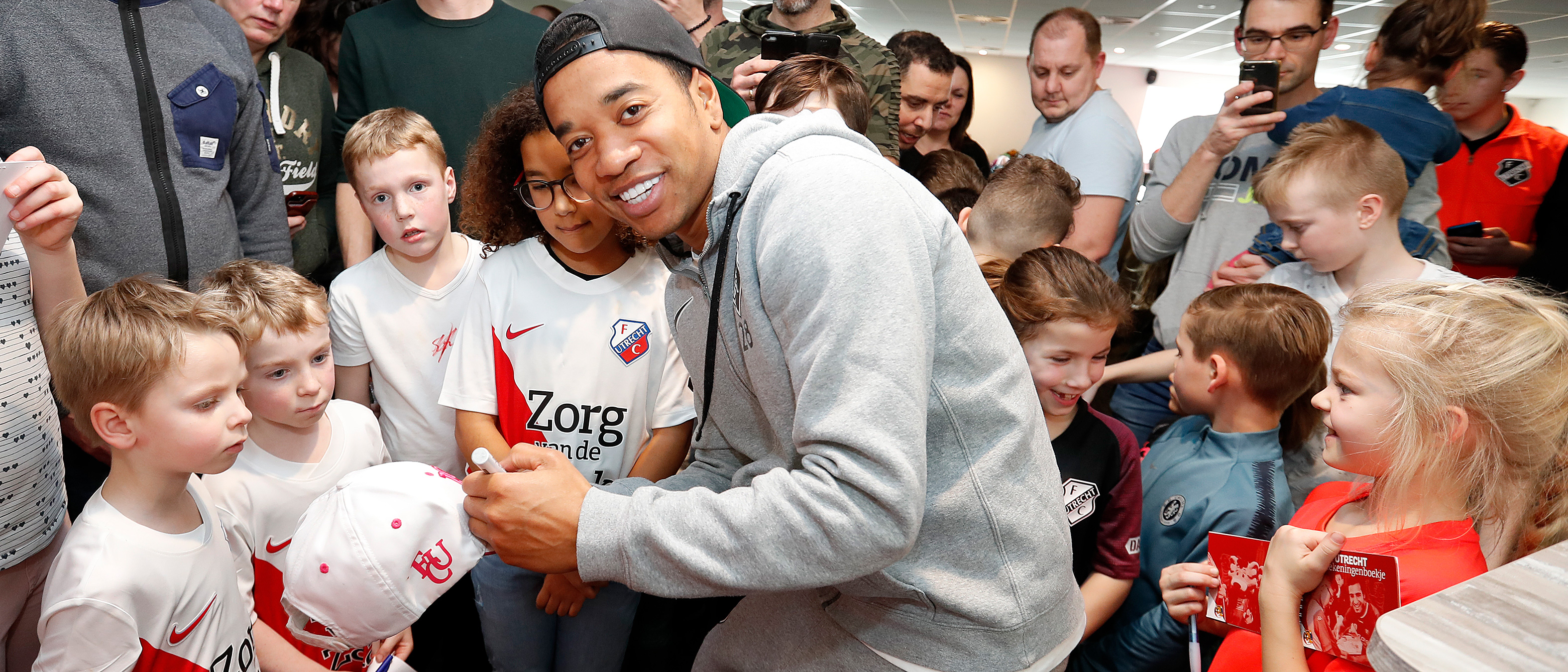 Junior Tigers klimmen en klauteren bij Jungle Gemz