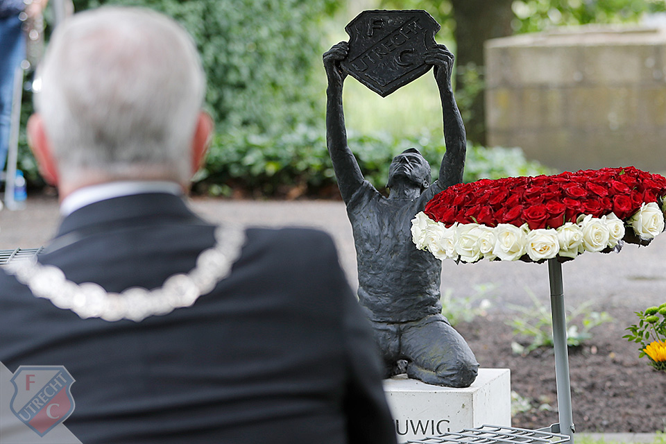 20200630 Herdenking Daelwijck 7008