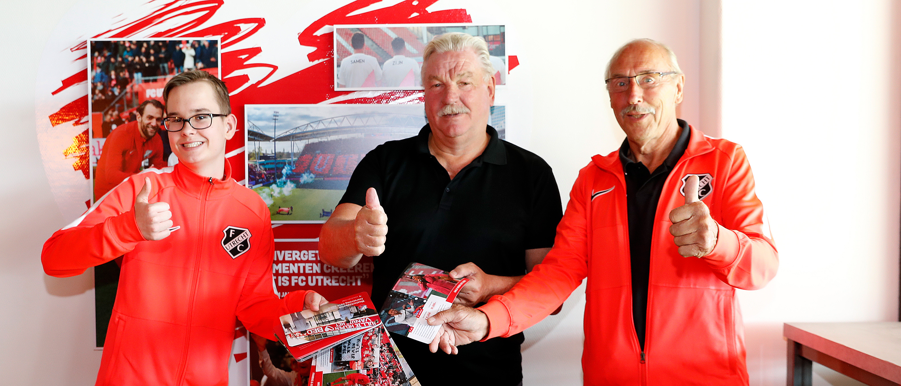 Maatschappelijk Jaarverslag aangeboden aan Frans van Seumeren