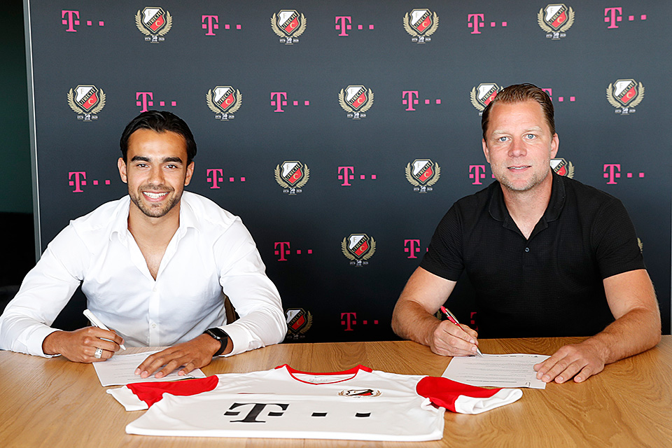 20200713 Mitchell V Rooijen Contract 9495