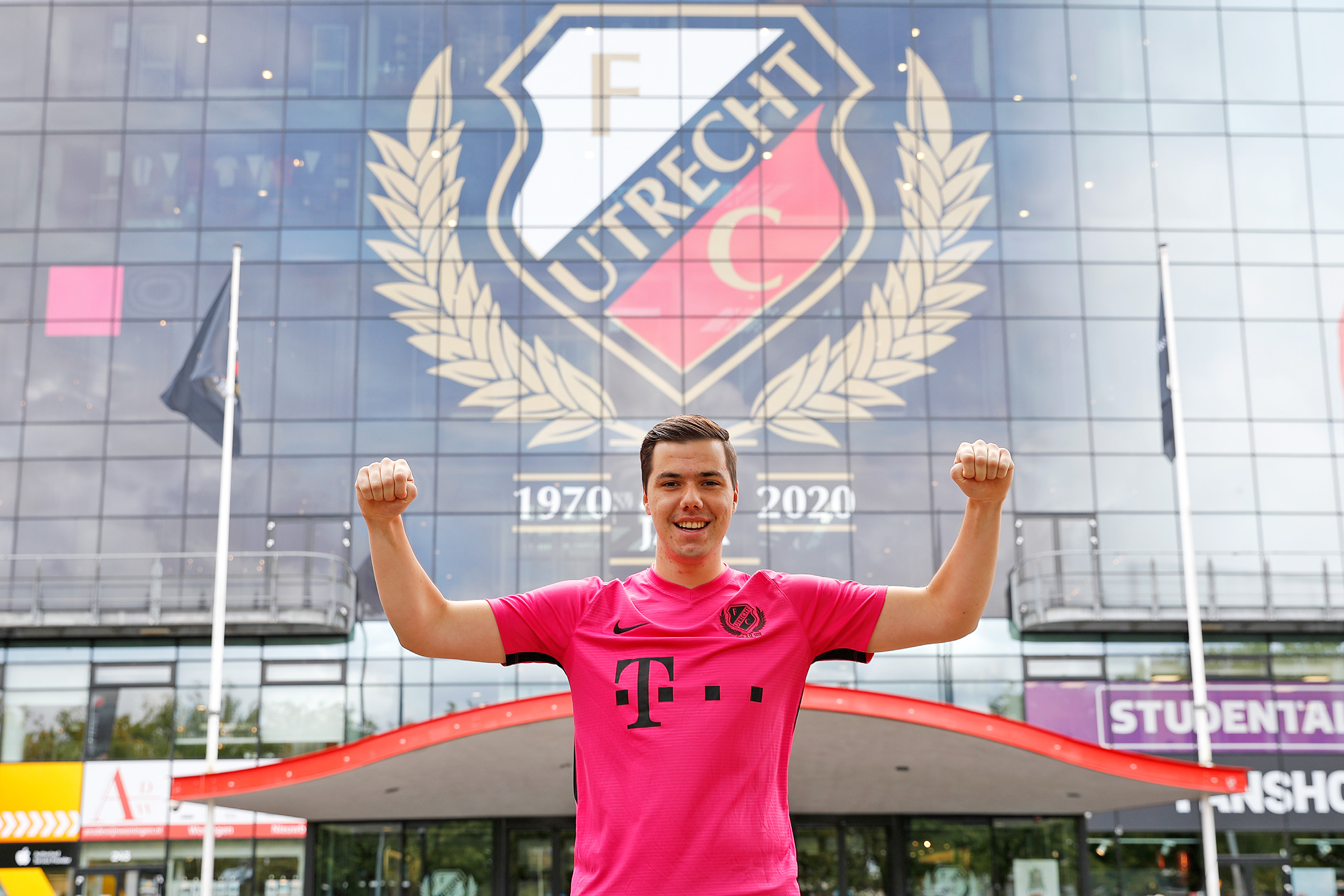 Populaire livestreamer versterkt FC Utrecht eSports