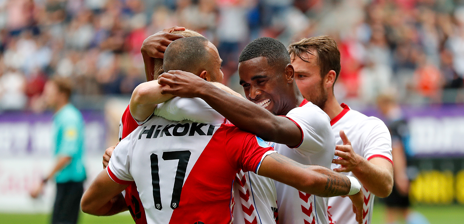 Shirts FC Utrecht - Ajax onder de hamer