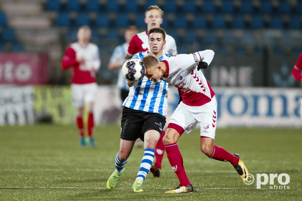 Brilstand bij duel Jong FC Utrecht met FC Eindhoven 