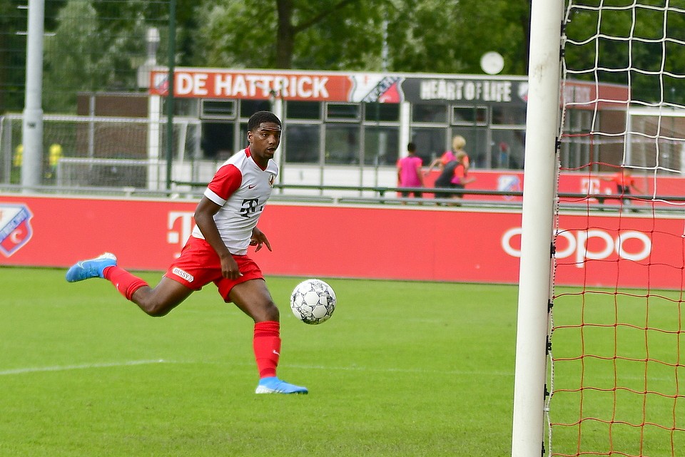 20200912 FCUO18 HEEO18 014