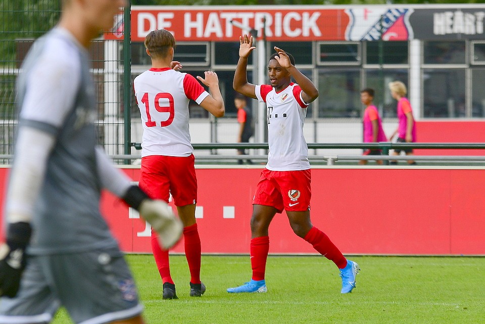 20200912 FCUO18 HEEO18 015