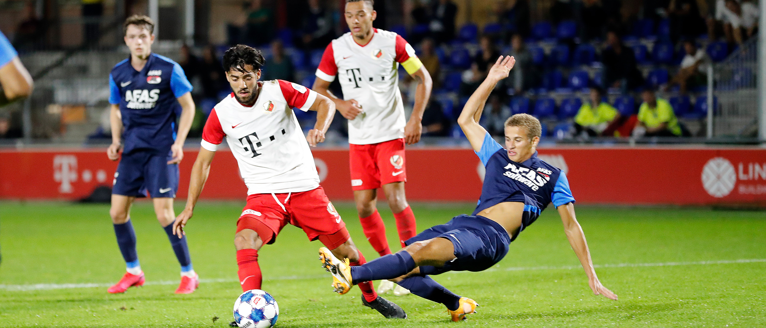 Dubbele matchday: Jong FC Utrecht naar Deventer