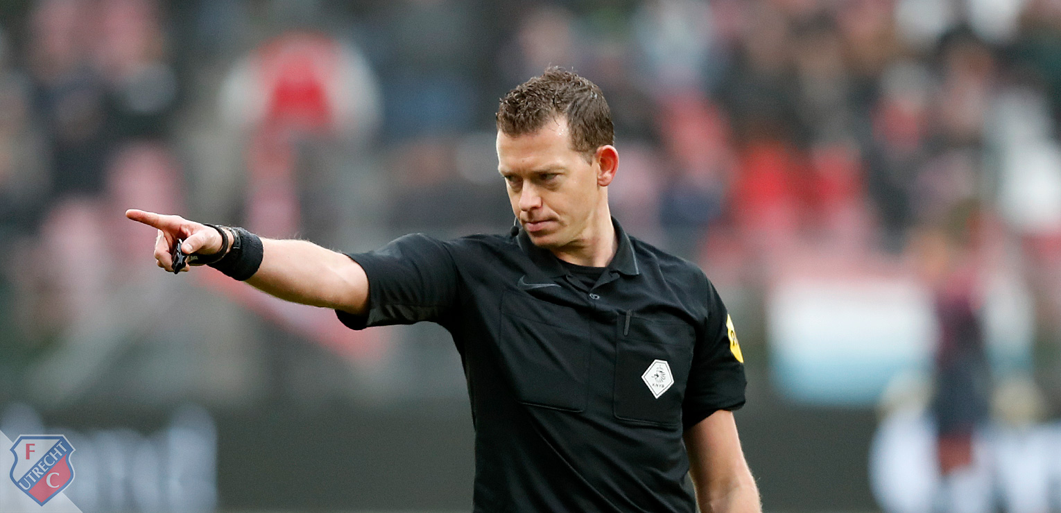 AZ - FC Utrecht: Allard Lindhout arbiter