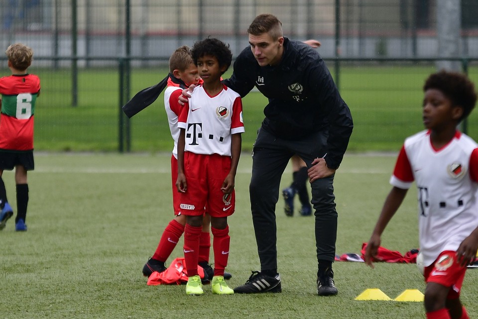 20201003 FCUO10 NECO10 094