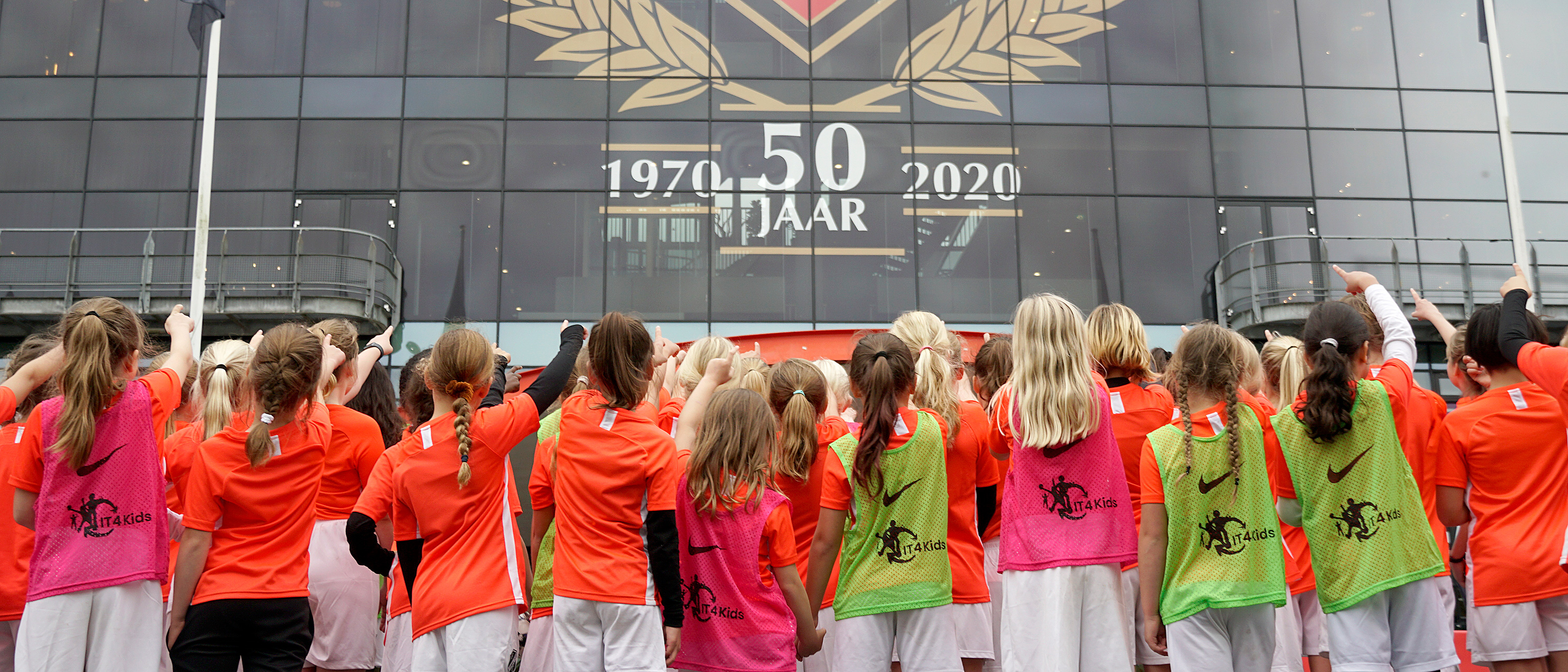 Meiden genieten van FC Utrecht Experience