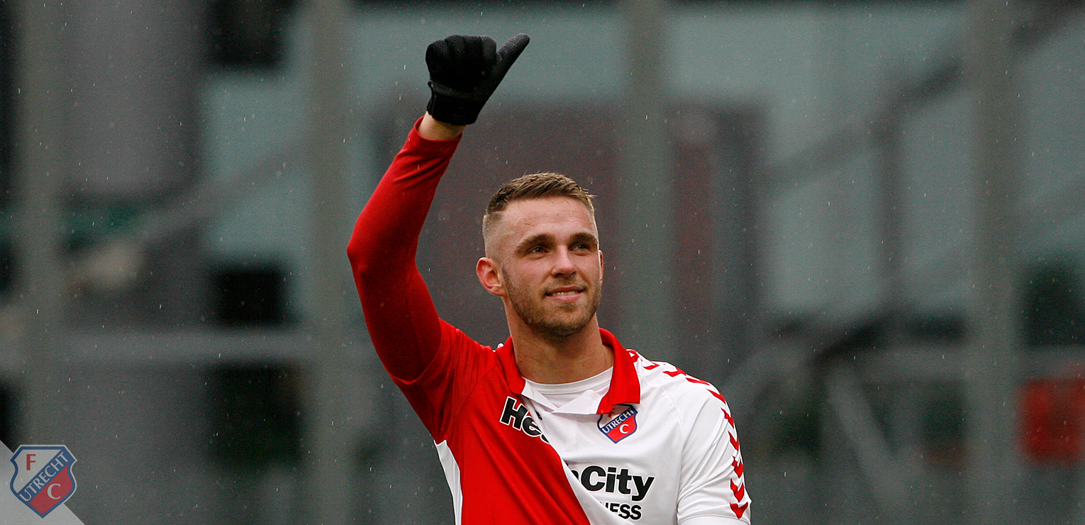 Jong FC Utrecht - Go Ahead Eagles in teken Leon de Kogel 