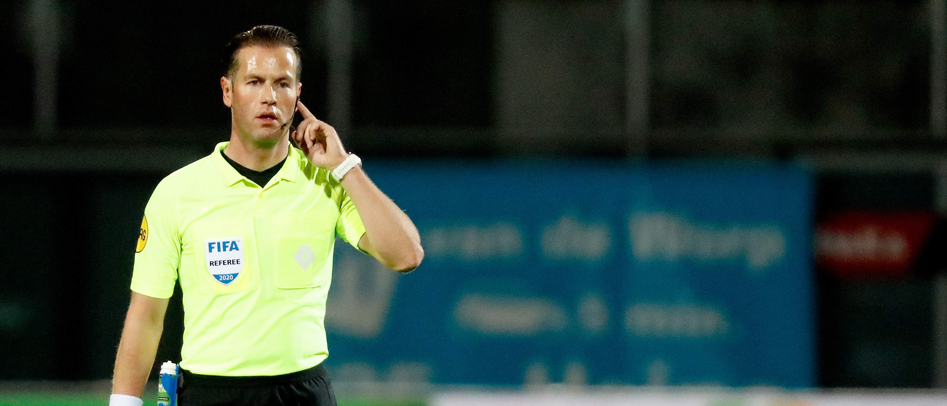 Danny Makkelie fluit PSV - FC Utrecht