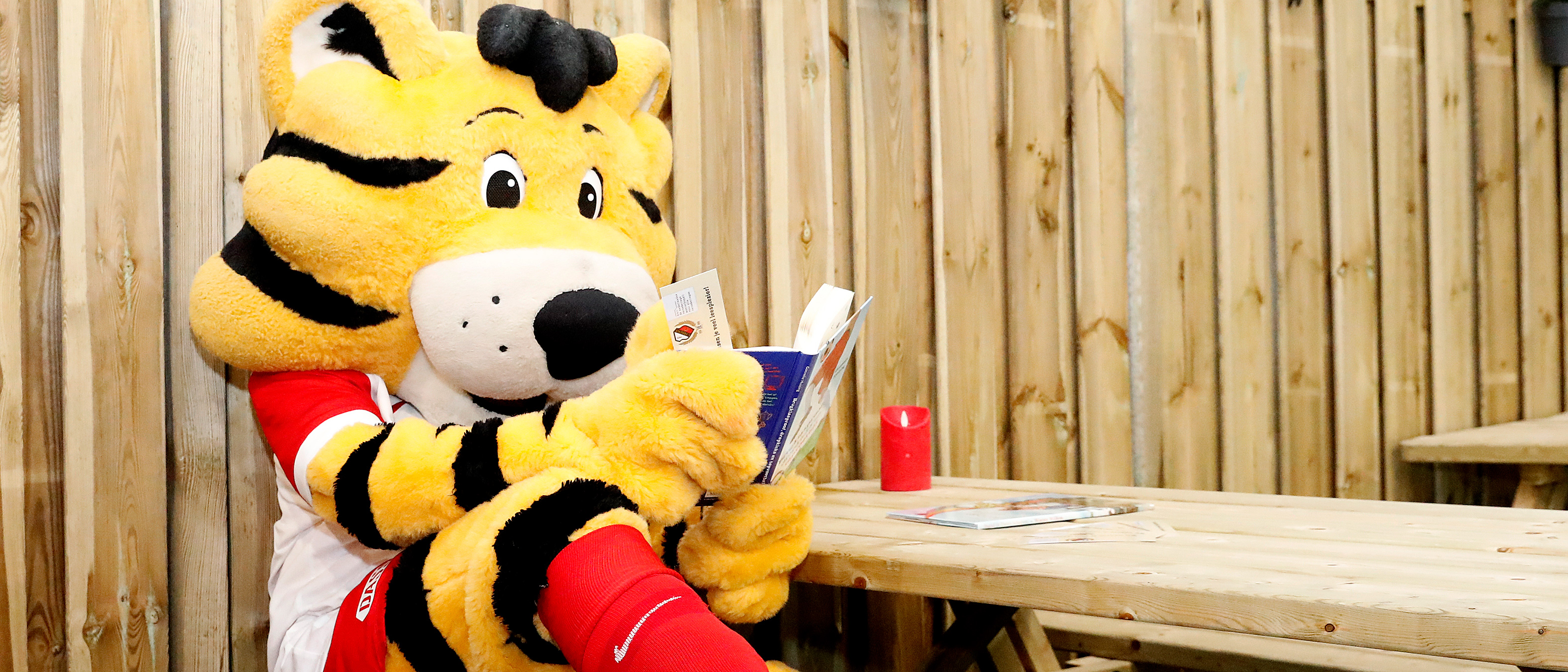 'Niet alleen op school, maar ook thuis lekker lezen'