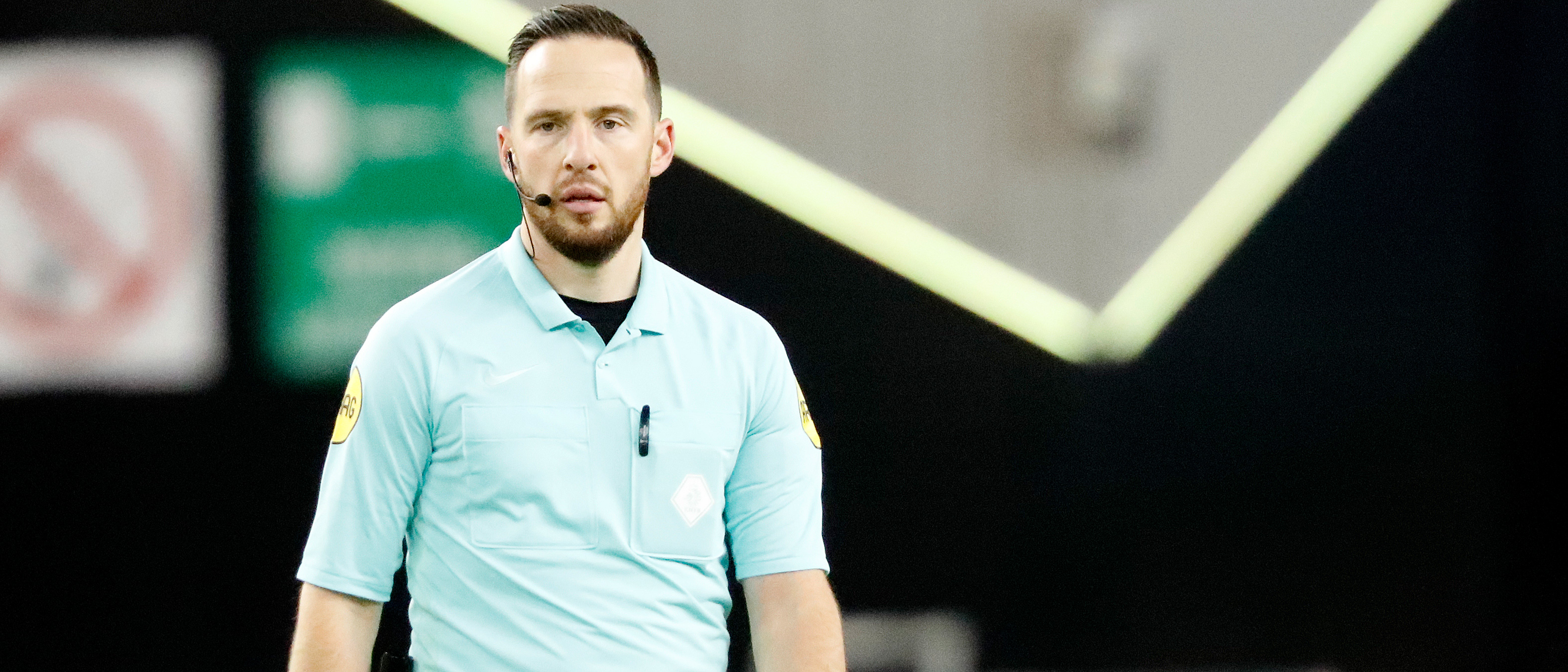 Feyenoord-uit: Edwin van de Graaf scheidsrechter