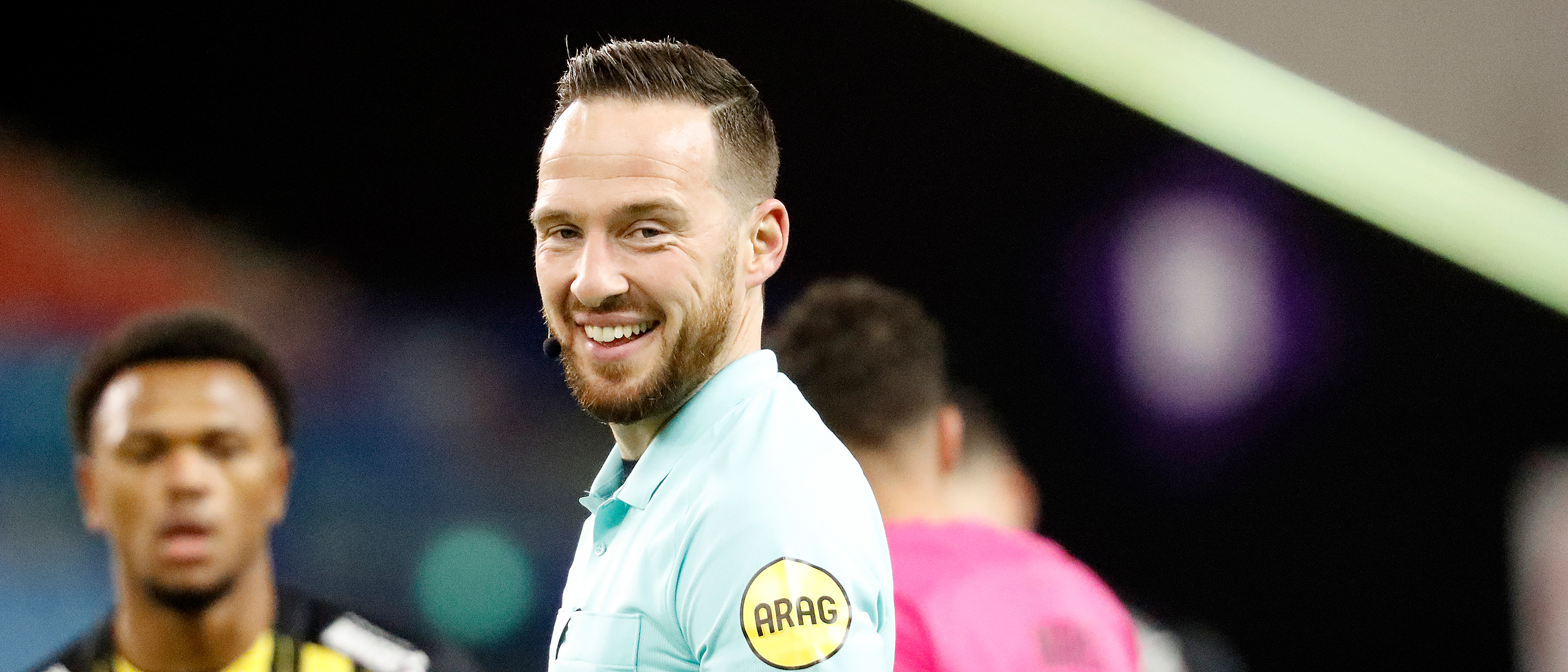 Edwin van de Graaf fluit AZ-uit