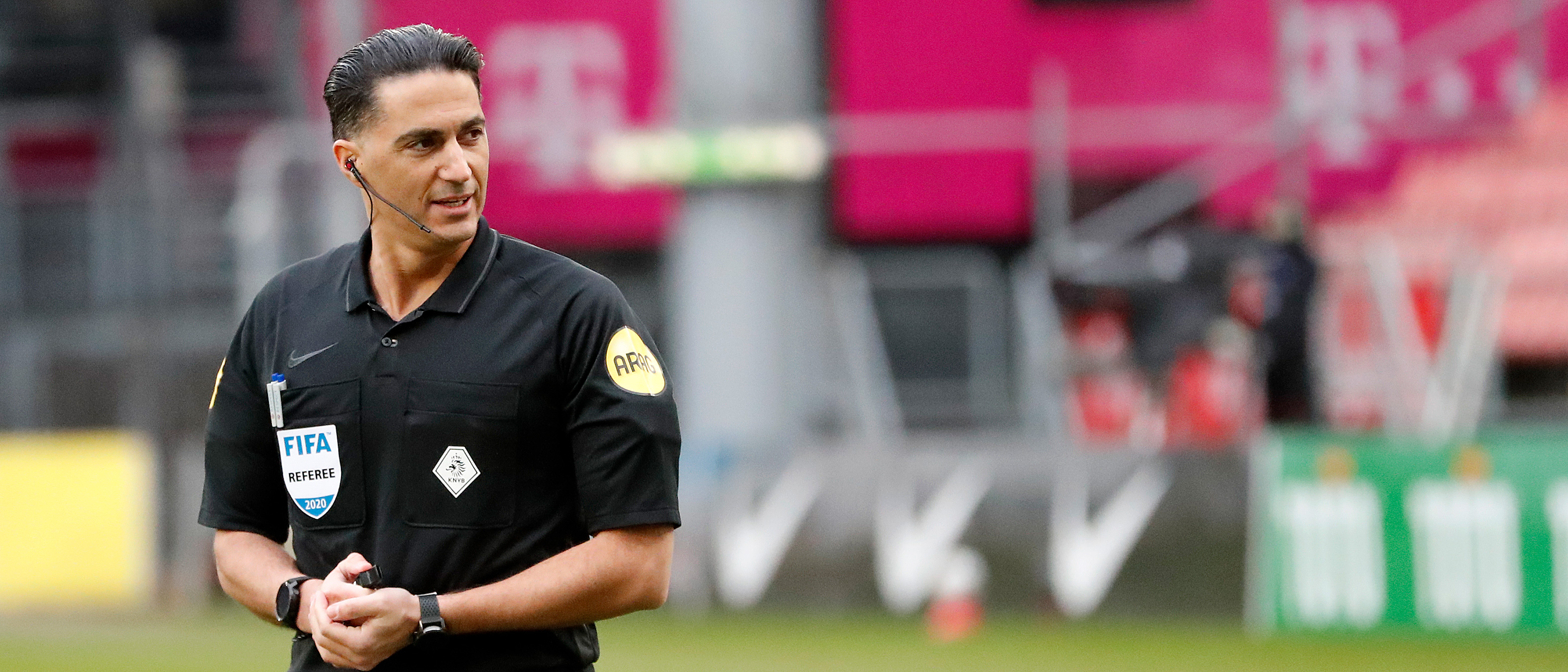 Serdar Gözübüyük leidt midweeks duel