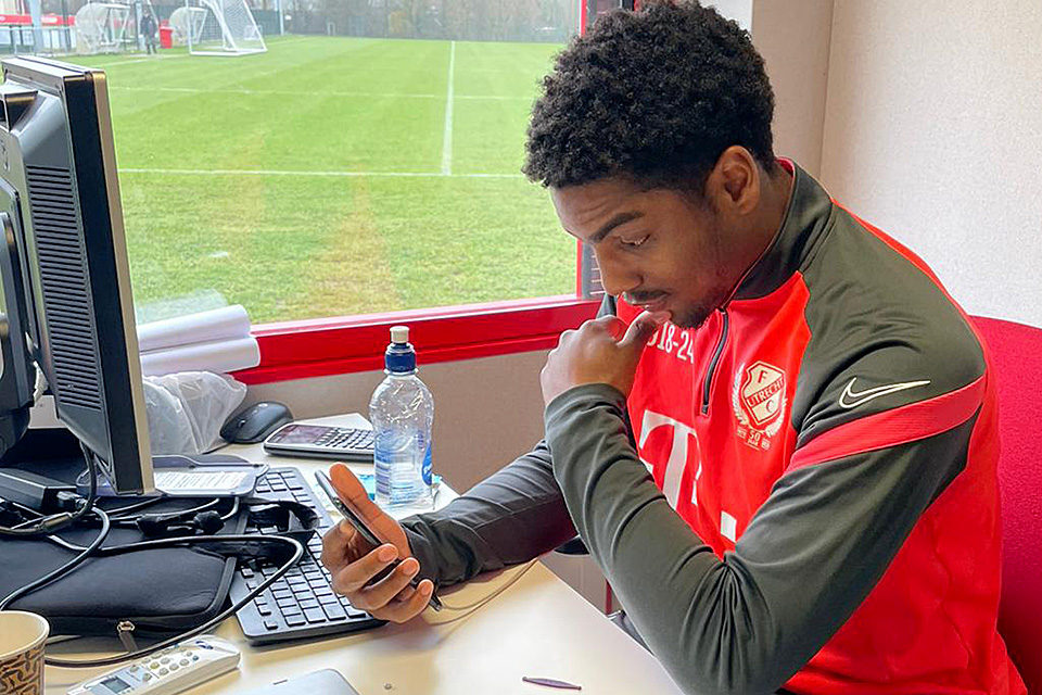 2C32162e 2Dd0 4443 B3c8 50Ef01c7b943