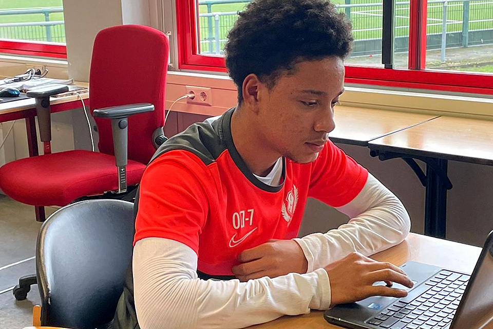 9575Cca4 C668 417B A327 A1ce05299141