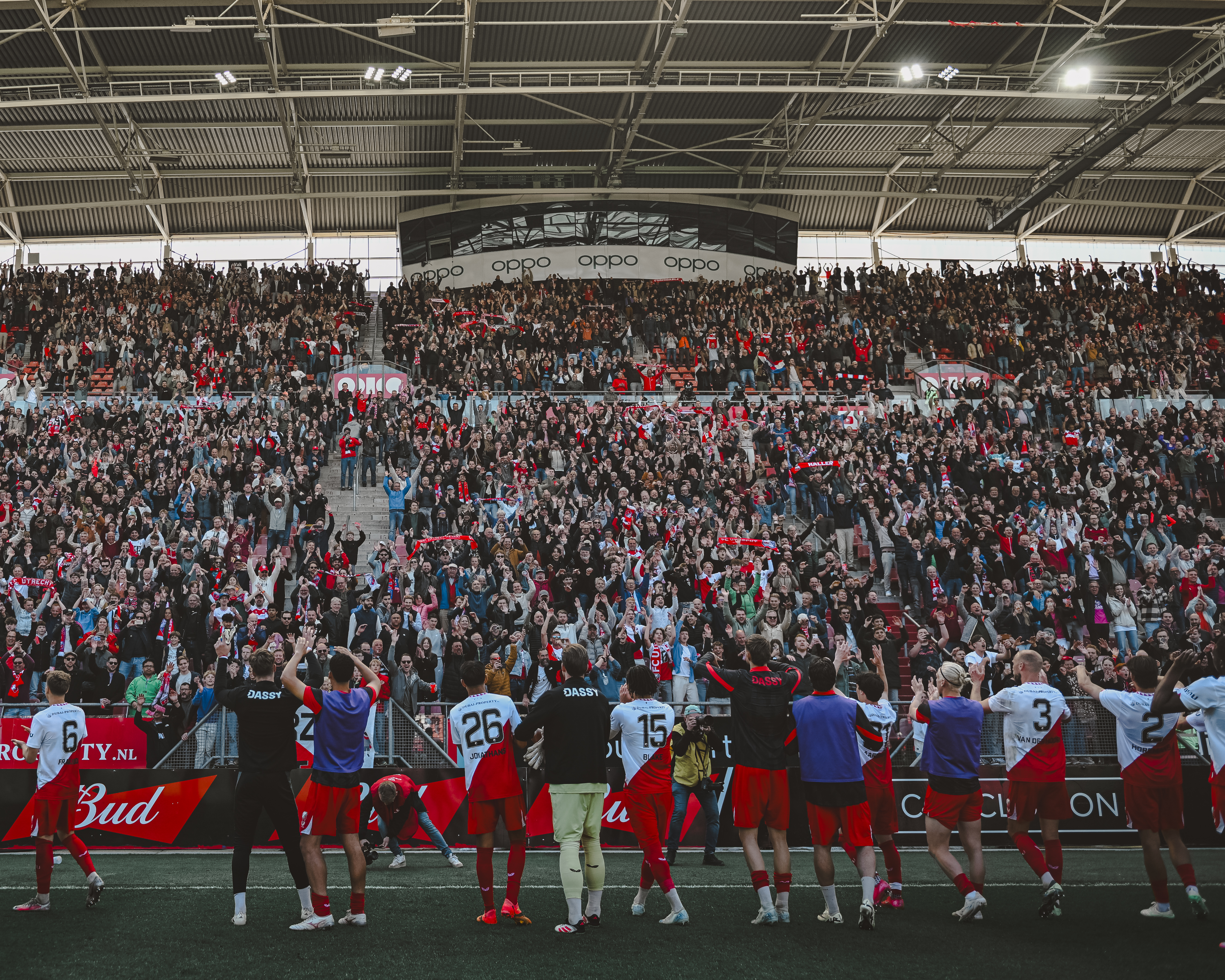 FC Utrecht verkoopt ruim 15.000 Seizoenkaarten