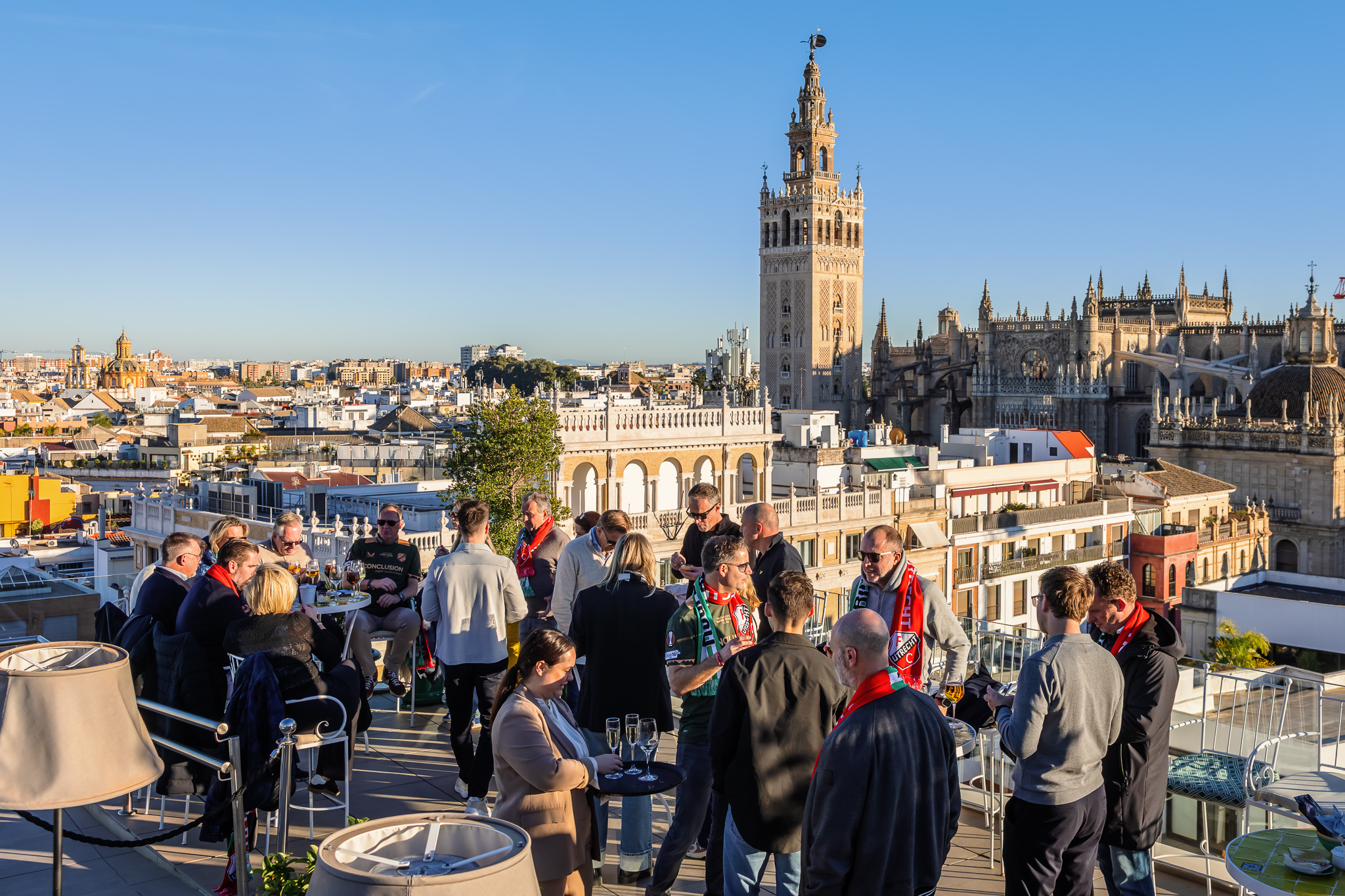 251127 170247 Fcubusinesssevilla R52 1414 2048Px