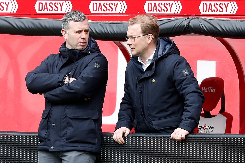 20210411 Fcufey 8712