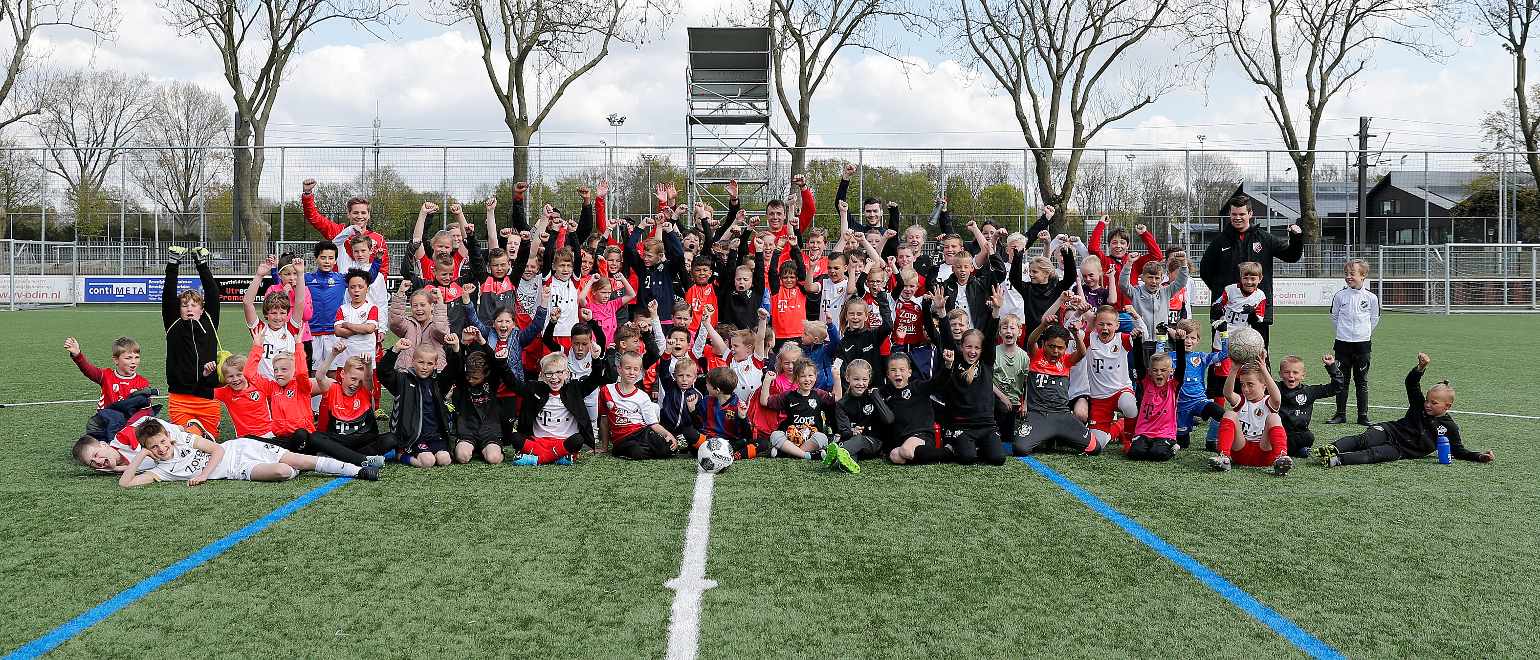 Plezier, goals en trucjes: voetbalmiddag groot succes