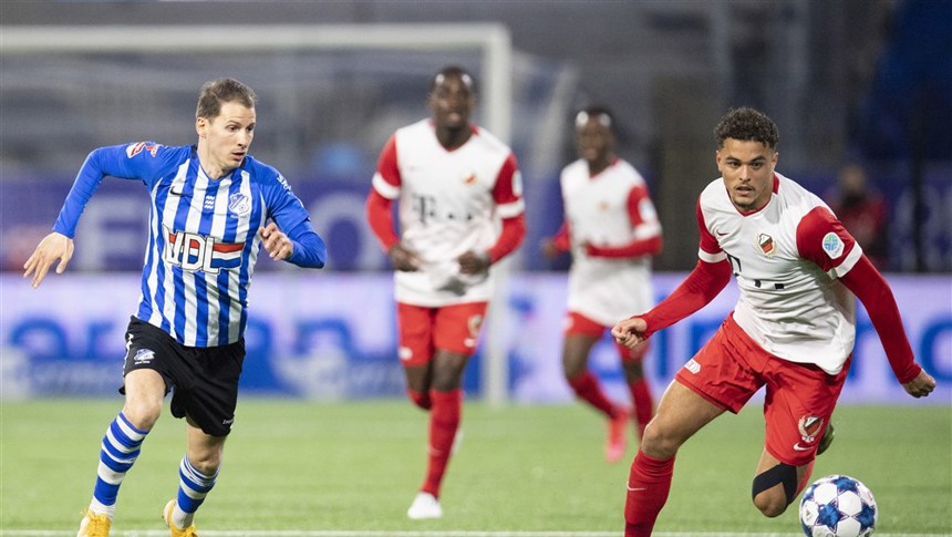 HIGHLIGHTS | Beloften spelen gelijk in slotpartij