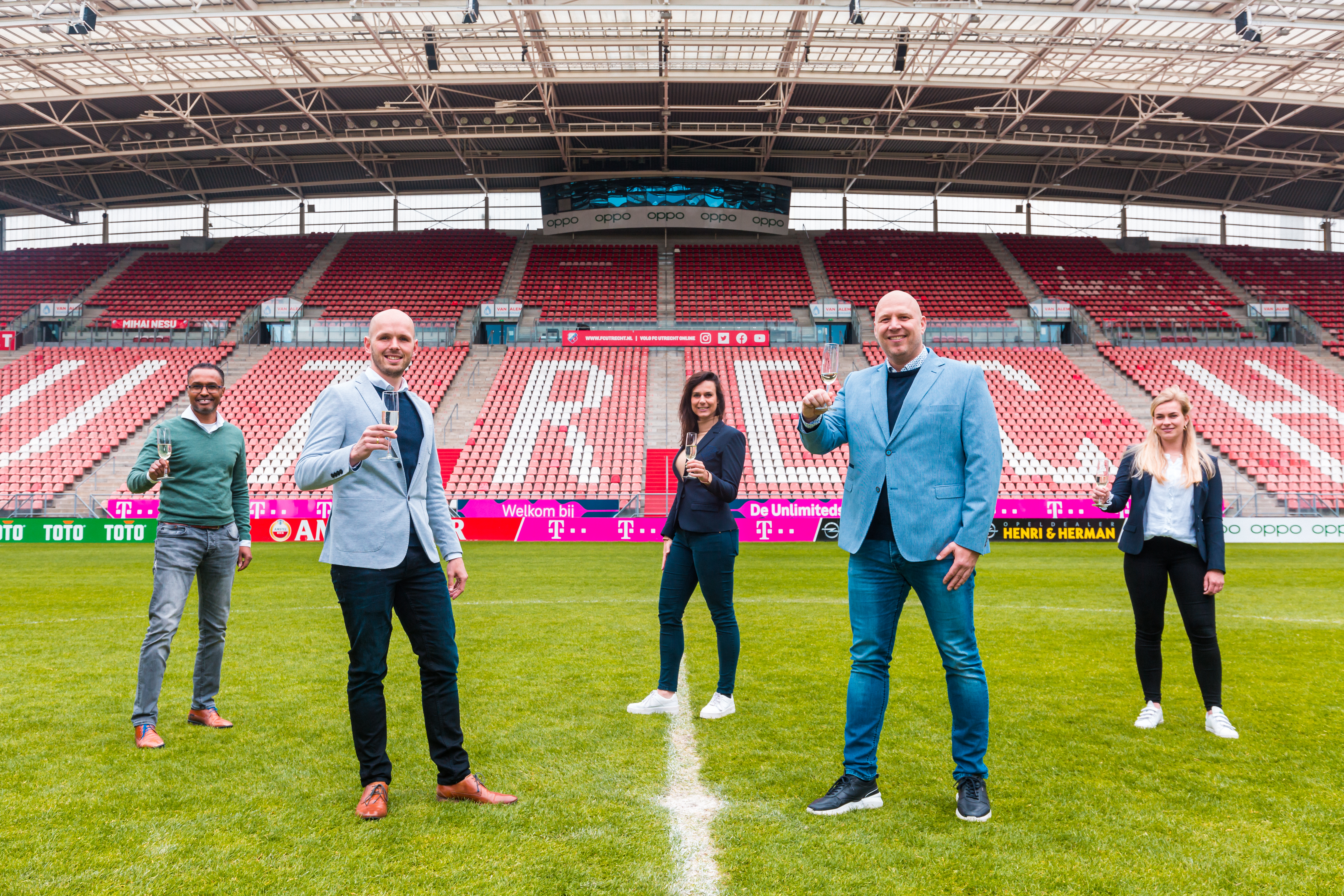 20210527 Darryladelaar.Com Fcutrecht Contractondertekeningen HR 0034 4464