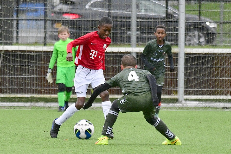 20211127 FCUO10 EMMO10 012