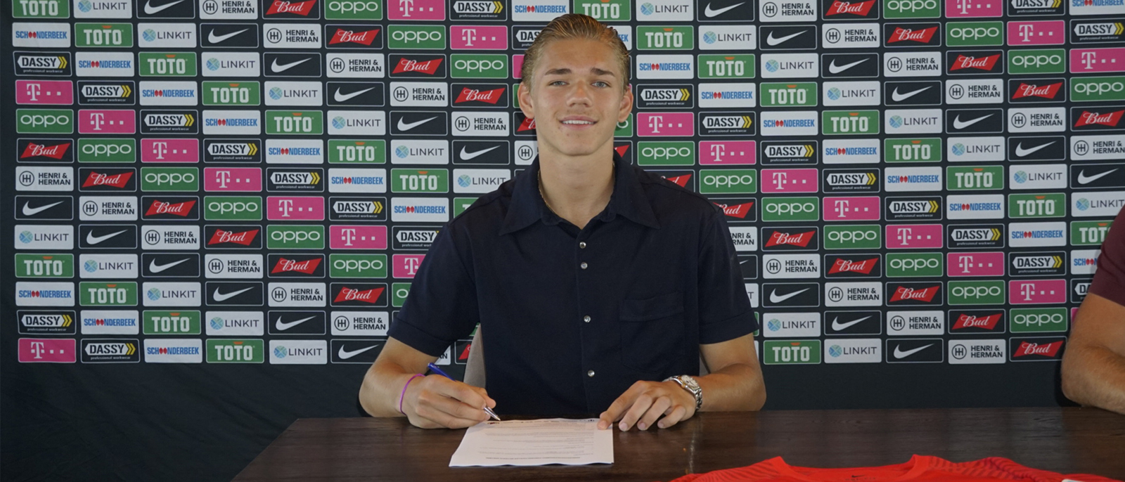 Contract Mees Rijks opengebroken en verlengd